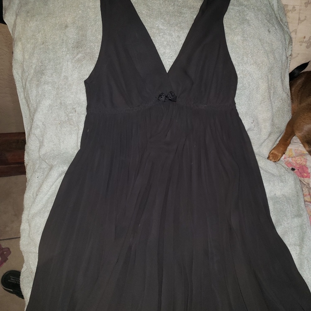 Sheer pleated black tank top